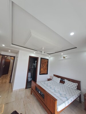 Bedroom in 3 BHK Builder Floor at Unitech Greenwood City Apartment, Sector 45 – for Rent