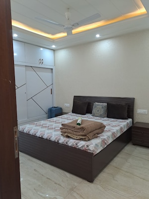 Bedroom in 3 BHK Builder Floor at Unitech Greenwood City Apartment, Sector 45 – for Rent