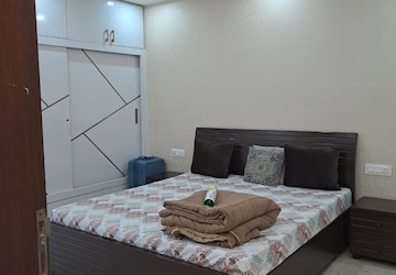 Bedroom in 3 BHK Builder Floor at Unitech Greenwood City Apartment, Sector 45 – for Rent