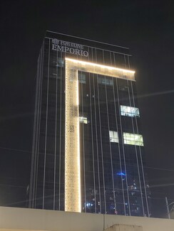 Office Space For Sale in Quanta Fortune Emporio
