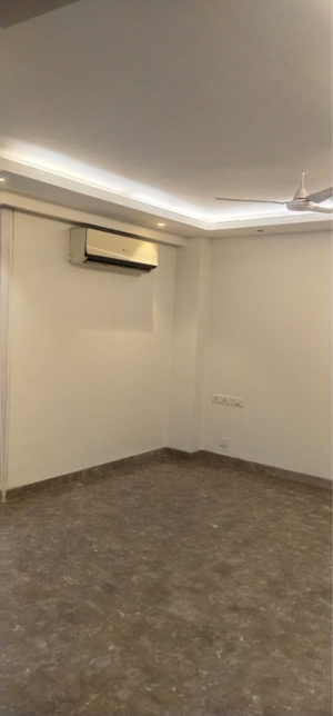 Room in 3 BHK Builder Floor at Boutique Residential Apartments N-136, Panchsheel Park – for Rent