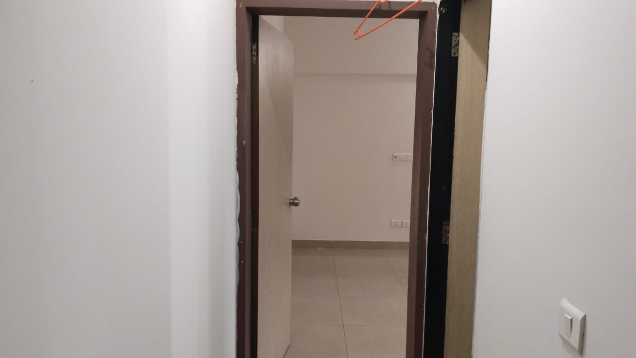 1 BHK 450 Sq.Ft. Apartment in Paranjape Blue Ridge