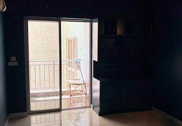 Room in 3 BHK Apartment at Expat Wisdom Tree, Hennur – for Rent
