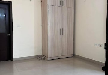 Room in 2 BHK Apartment at Maxworth Premier Urban, Sector 15 – for Rent