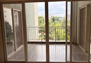 Room in 3 BHK Apartment at Expat Wisdom Tree, Hennur – for Rent