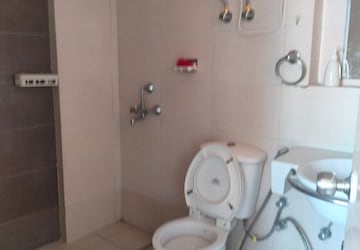 Master Bedroom in 3.5 BHK Apartment at Maxworth Premier Urban, Sector 15 – for Rent