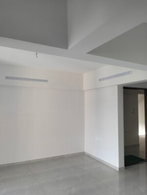 Room in 2 BHK Apartment at Vishwakarma Vedant, Undri – for Rent