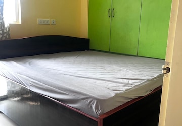 Master Bedroom in 1 BHK Apartment at Maxworth Premier Urban, Sector 15 – for Rent