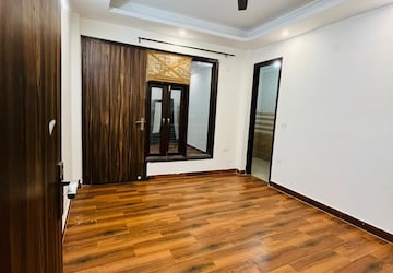 Bedroom in 2 BHK Apartment at Neb Sarai – for Rent