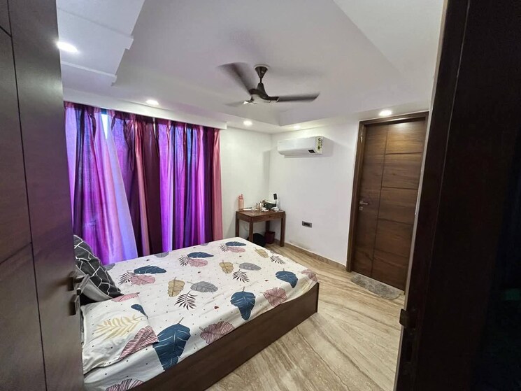 Master Bedroom, saket 3 Bedroom 1500 Sq.Ft. Builder Floor In Saket Delhi 9341303