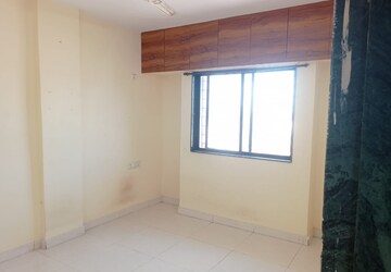 Room in 2 BHK Apartment at Radhika Park, Wadgaon Sheri – for Rent