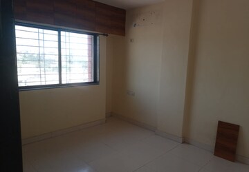Room in 2 BHK Apartment at Radhika Park, Wadgaon Sheri – for Rent