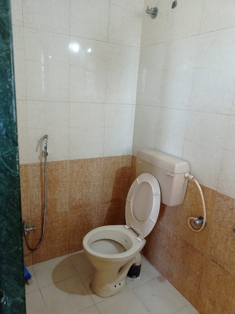 Bathroom, radhika-park 2 Bedroom 720 Sq.Ft. Apartment In Wadgaon Sheri Pune 9341306
