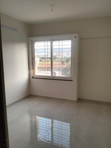 Room in 2 BHK Apartment at Goel Ganga Glitz, Undri – for Rent