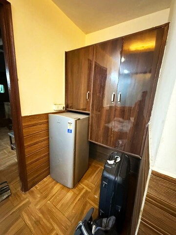 Furnished Amenities in 1 RK Builder Floor at Lajpat Nagar – for Rent