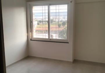 Room in 3 BHK Apartment at Atur Hills, Undri – for Rent