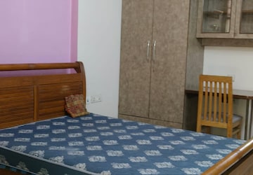 Bedroom in 3 BHK Apartment at Saket – for Rent