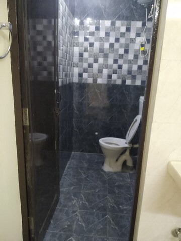 Bathroom in 1 BHK Builder Floor at Dayanand Colony – for Rent