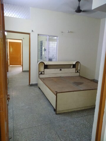 1 BHK Builder Floor For Rent in Dayanand Colony