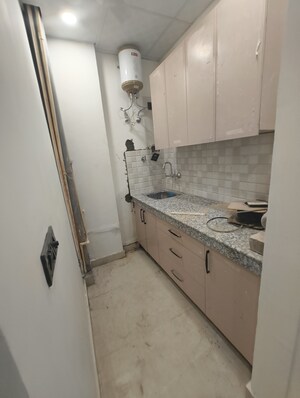 Bathroom in 1 RK Builder Floor at Sector 55 – for Rent