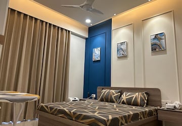 Bedroom in 2 BHK Apartment at Signature Global City, Sector 37d – for Rent