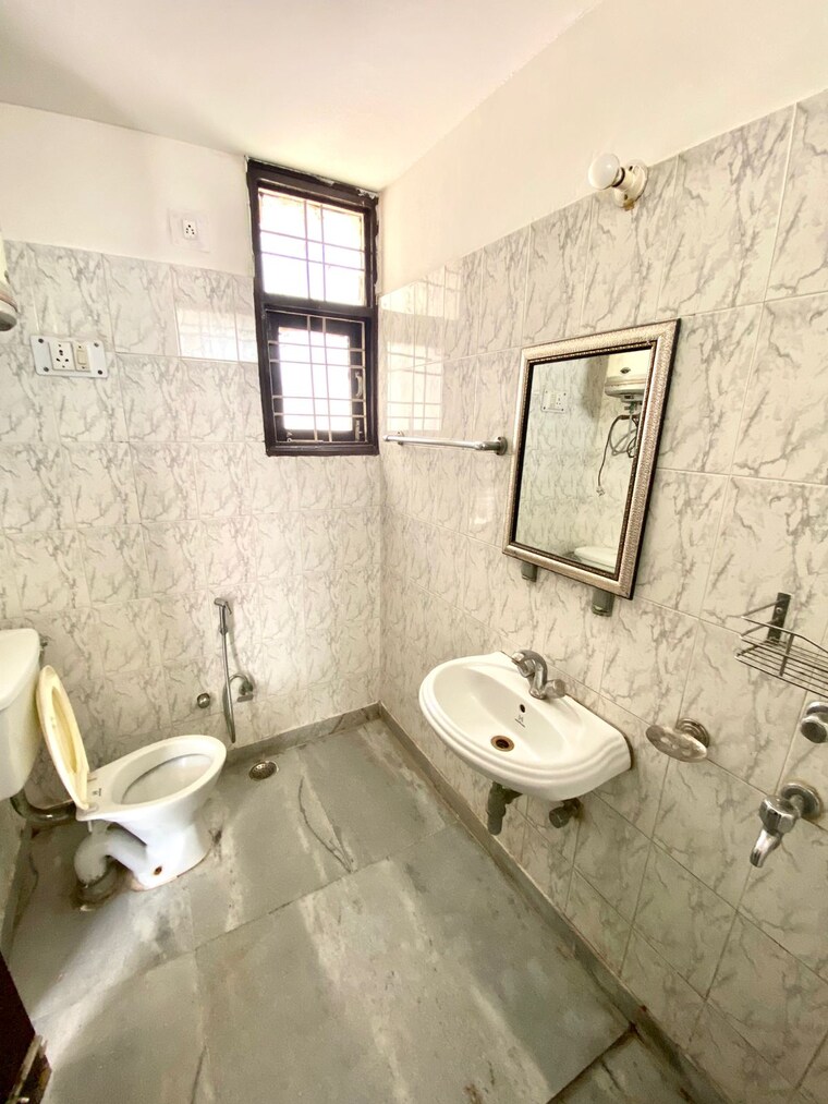 Bathroom, vastu-apartments 3.5 Bedroom 2150 Sq.Ft. Apartment In Sector 55 Gurgaon 9341367