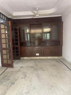 Living Room in 2 BHK Builder Floor at Chittaranjan Park – for Rent