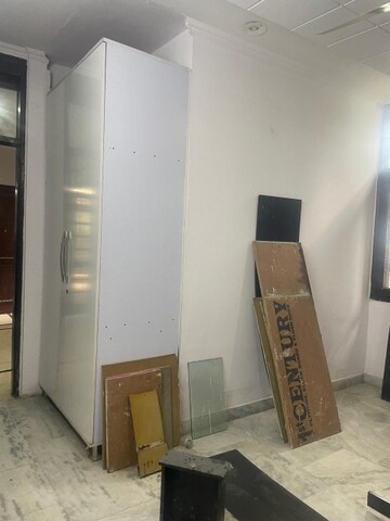 Building Lobby in 2 BHK Builder Floor at Chittaranjan Park – for Rent