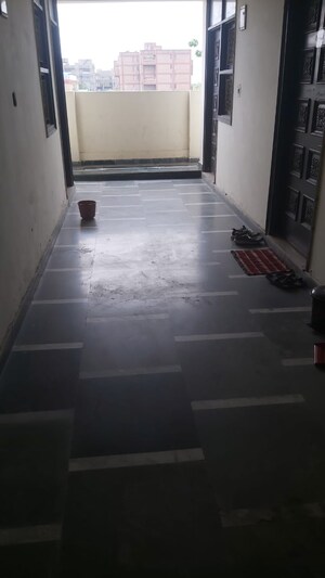 Room in 1 RK Builder Floor at Mayur Vihar – for Rent