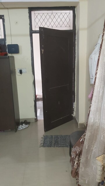Bathroom in 1 RK Builder Floor at Mayur Vihar – for Rent