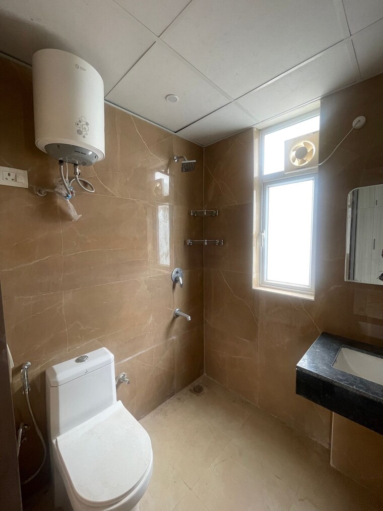 Master Bedroom, smart-world-gems 2.5 Bedroom 1103 Sq.Ft. Apartment In Sector 89 Gurgaon 9341405