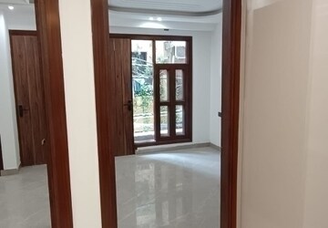 Master Bedroom in 3 BHK Apartment at Mahavir Enclave 1 – for Rent