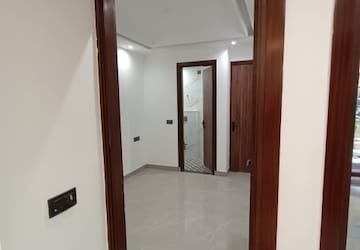Master Bedroom in 3 BHK Apartment at Mahavir Enclave 1 – for Rent