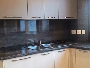 Furnished Amenities in 4 BHK Builder Floor at Anand Lok – for Rent