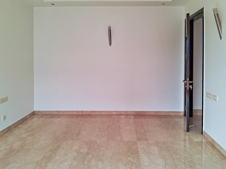 Room, anand lok 4 Bedroom 7200 Sq.Ft. Builder Floor In Anand Lok Delhi 9341423