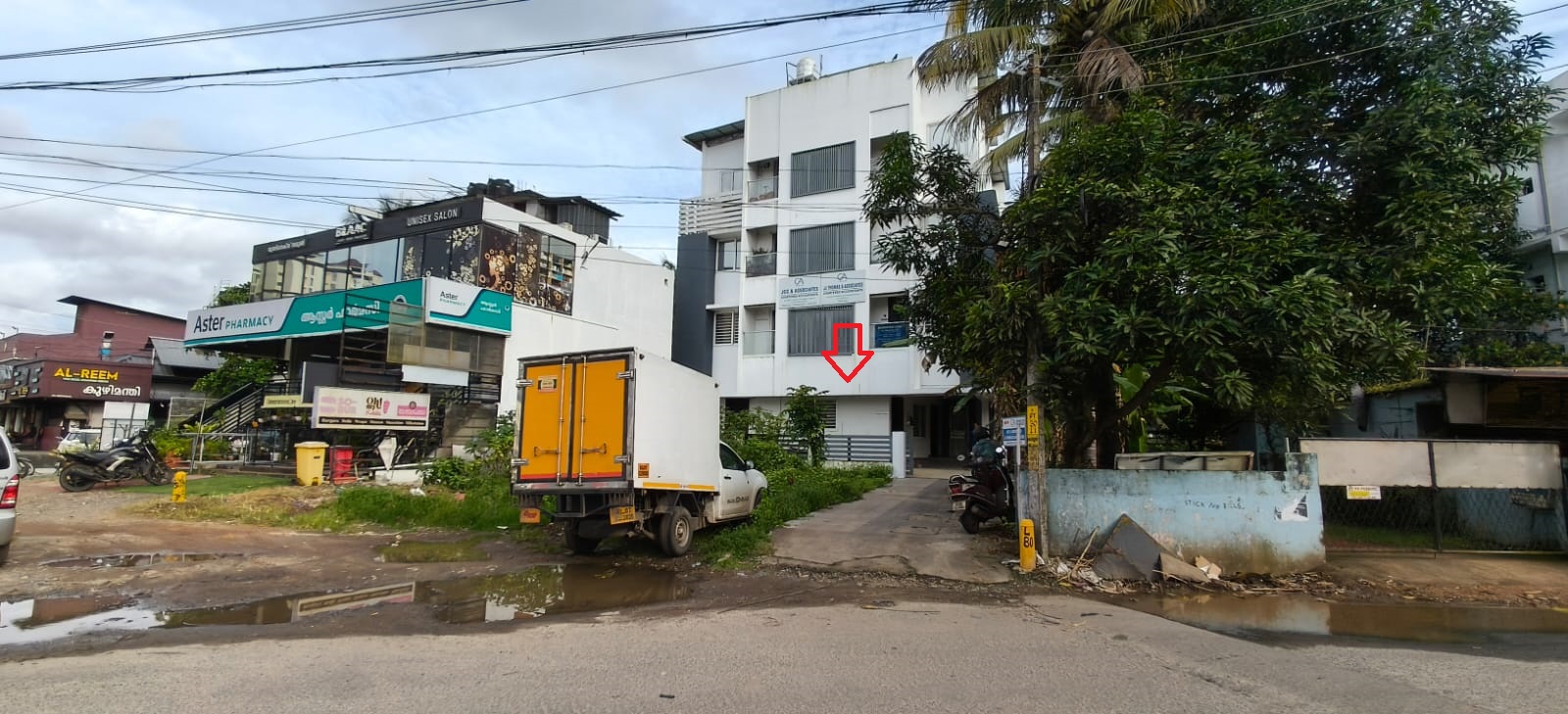 Office Space For Rent in Kathrikadavu
