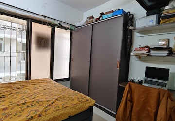Master Bedroom in 2 BHK Apartment at Adityaraj Sai Prasad, Vikhroli East – for Rent