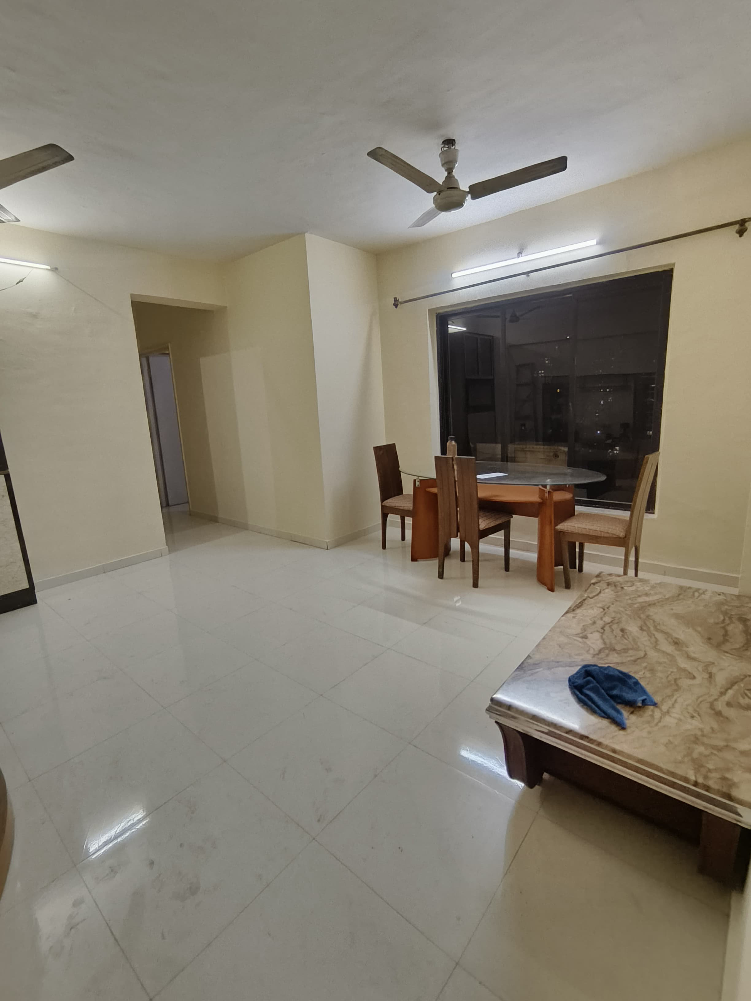 2 BHK Apartment For Rent in Pariwar CHS