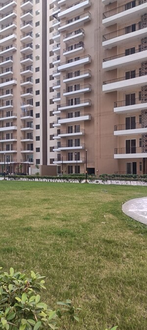 3 BHK Apartment – Exterior View View at Amrapali Crystal Homes, Sector 76 - for Rent