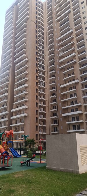 3 BHK Apartment – Exterior View View at Amrapali Crystal Homes, Sector 76 - for Rent