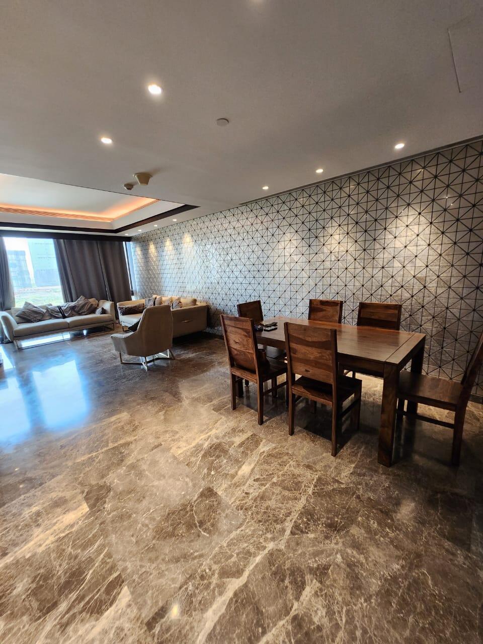 3 BHK + Servant Room Apartment For Rent in Lodha Trump Tower