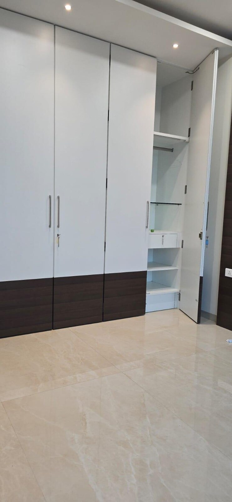 Room, indiabulls-blu 3 Bedroom 1702 Sq.Ft. Apartment In Worli Mumbai 9341488