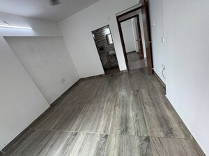 Master Bedroom in 2.5 BHK Apartment at Chembur Heights, Chembur – for Rent