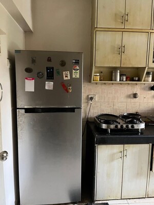 Master Bedroom in 1 BHK Apartment at Pooja CHS Andheri West, Andheri West – for Rent