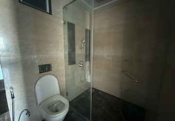 Bathroom in 3 BHK Apartment at Lokhandwala Minerva Mahalaxmi, Mahalaxmi – for Rent