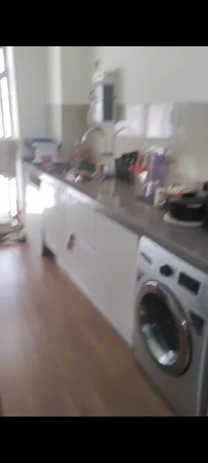 Master Bedroom in 3 BHK Apartment at Chembur – for Rent