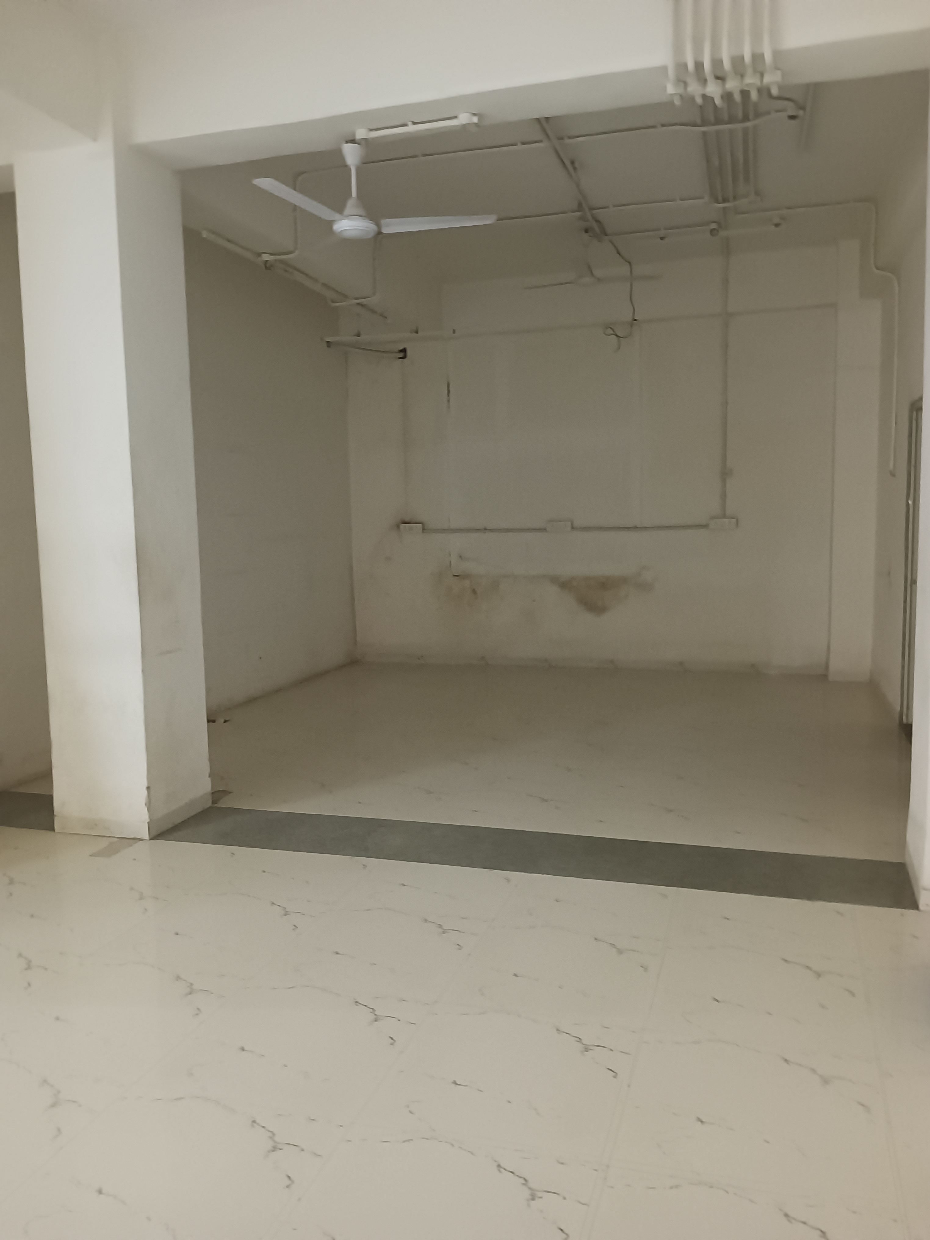 Office Space For Rent in Shanti Shopping Center