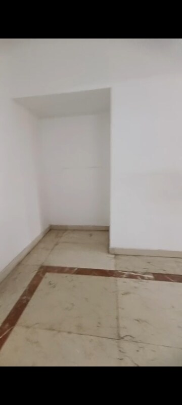 Room in 3 BHK Apartment at Chembur – for Rent