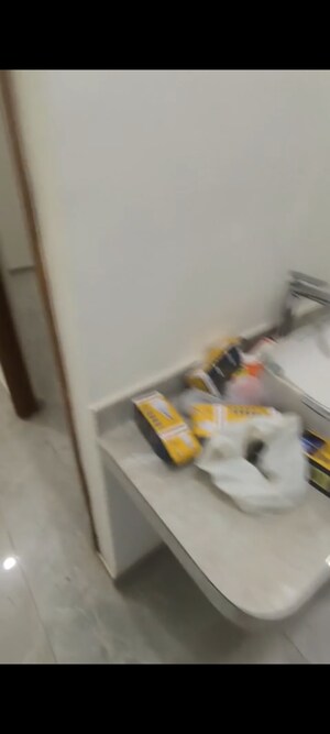 Furnished Amenities in 3 BHK Apartment at Chembur – for Rent