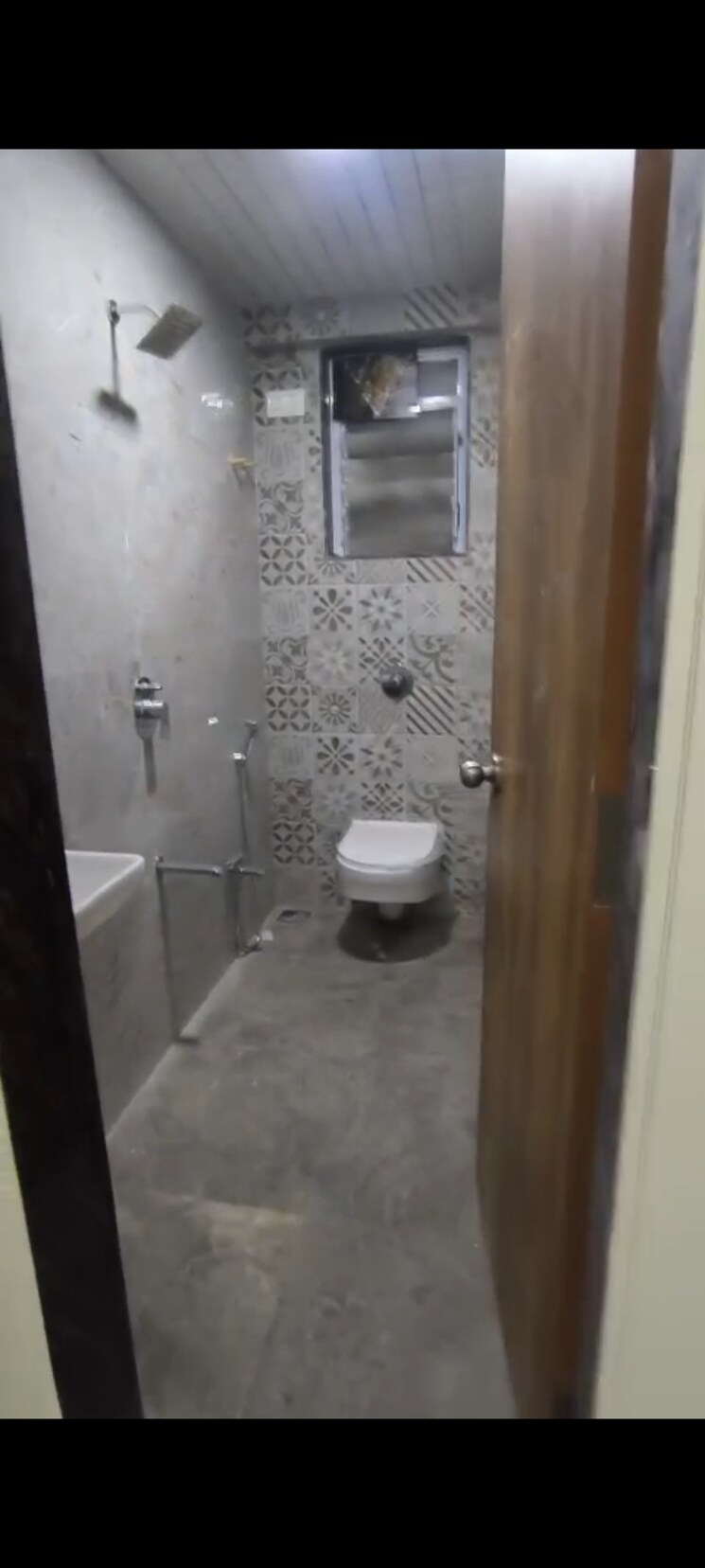 Bathroom, chembur 3 Bedroom 950 Sq.Ft. Apartment In Chembur Mumbai 9341539